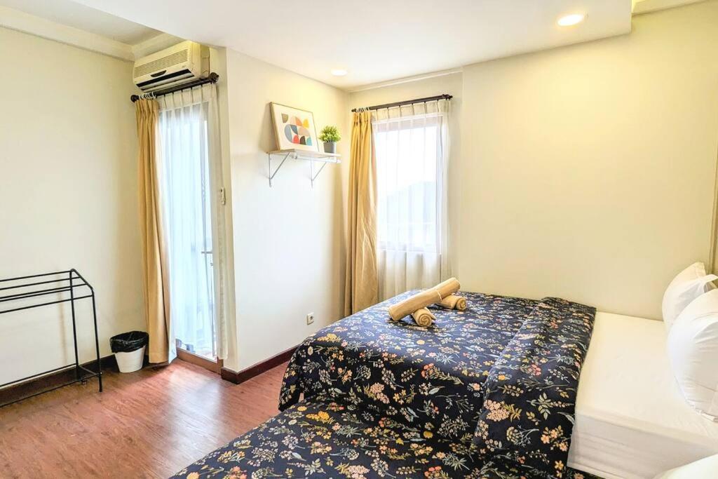 Apartemen Cottonwood Country At Majesty 715 *
